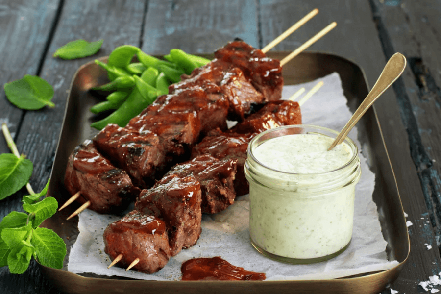 Brasilianske grillspyd med biff